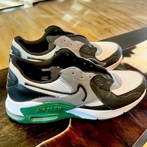 Nike Air Max mens size 9.5